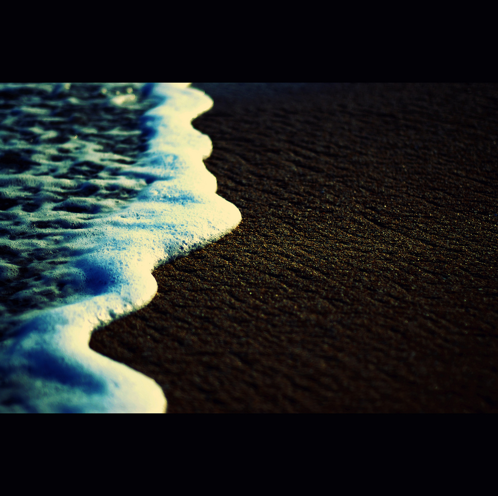 waves_on_the_floor